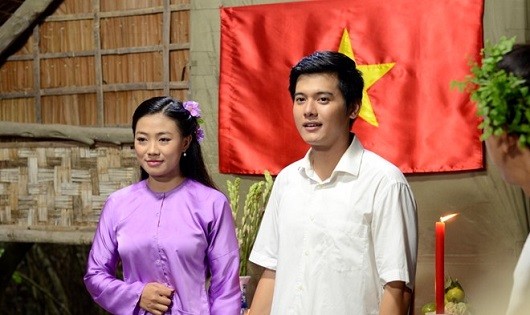 Thủ tướng Võ Văn Kiệt thời trẻ và vợ. Ảnh: ĐPCC