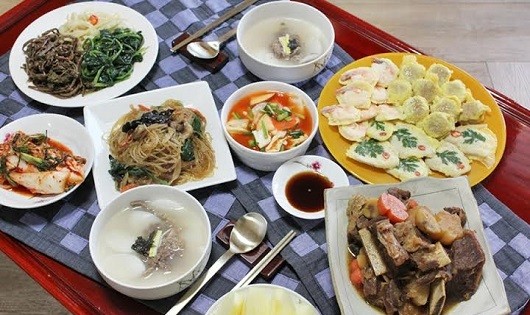 Mâm cơm Tết của người Hàn Quốc.