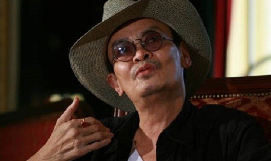 Những năm cuối đời, dù sức khỏe yếu, nhạc sĩ Thanh Tùng vẫn rất lãng tử.