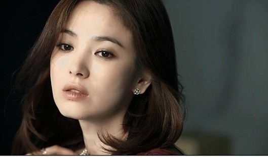 Cơn sốt thời trang từ những bộ phim của Song Hye Kyo