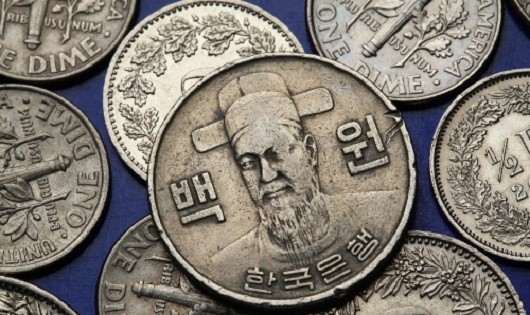 Đồng tiền xu Hàn Quốc khắc họa hình ảnh một vị tướng hải quân. Ảnh: blog.continentalcurrency