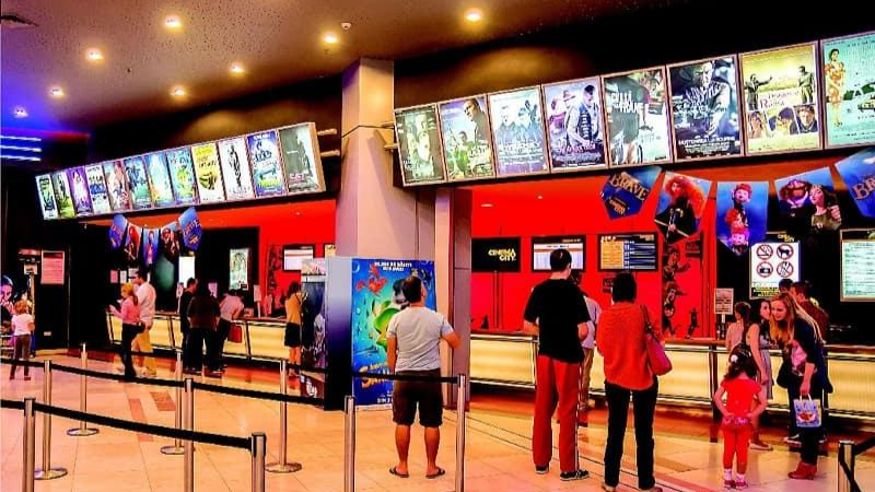 Các doanh nghiệp mong muốn được cho phép thử nghiệm mở cửa trở lại rạp chiếu phim tại Hà Nội trong tháng 1/2022