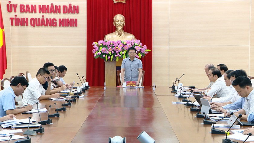 Ông Nguyễn Văn Thắng, Chủ tịch UBND tỉnh Quảng Ninh,  chủ trì buổi làm việc.