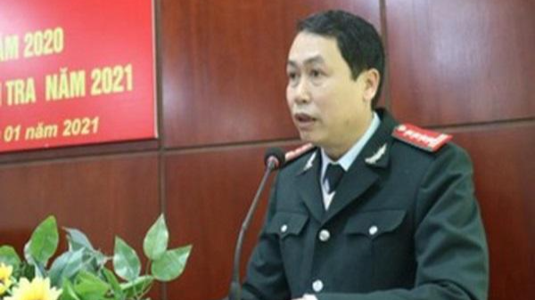 Ông Đàm Quang Vinh bị buộc thôi việc do dùng bằng không hợp pháp
