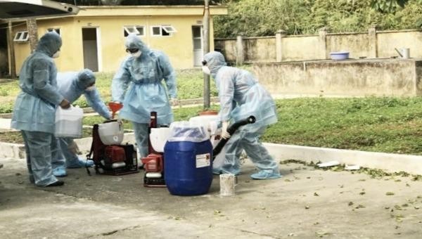 Ngành Y tế tỉnh Quảng Ninh chuẩn bị 12.000 tấn hóa chất để tiêu độc khử trùng các khu nhà trọ, trường học, khu công nghiệp