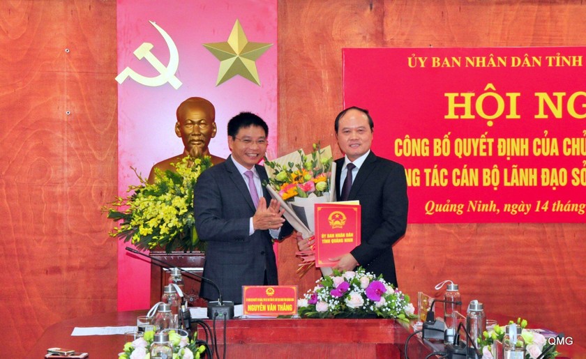 Ông Hoàng Trung Hải (bên phải) tân Giám đốc Sở Giao thông Vận tải Quảng Ninh 