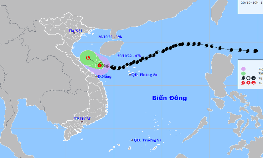 Áp thấp nhiệt đới gây sóng cao 2-4 m trên vùng biển Quảng Trị - Quảng Ngãi 
