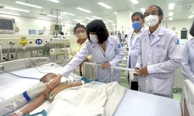 Đoàn công tác của Bộ Y tế đã đến thăm, làm việc với một số đơn vị tại TP HCM. Ảnh: Bộ Y tế