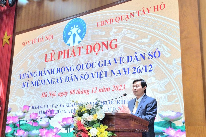 Ông Trần Văn Chung, Phó Giám đốc Sở Y tế Hà Nội phát biểu tại lễ phát động. Ảnh: Ngọc Nga