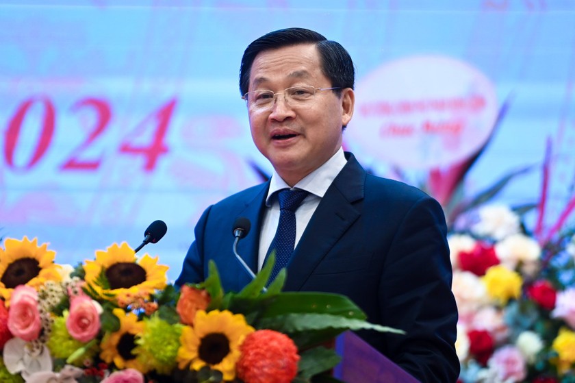 Phó Thủ tướng Chính Phủ Lê Minh Khái phát biểu trong Hội nghị triển khai công tác y tế năm 2024. Ảnh: Tuấn Dũng