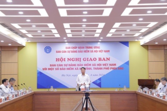 Bí thư Ban Cán sự Đảng, Tổng Giám đốc BHXH Việt Nam Nguyễn Thế Mạnh chủ trì Hội nghị.