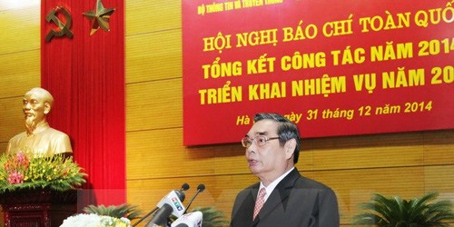 Ông Lê Hồng Anh, Ủy viên Bộ Chính trị, Thường trực Ban Bí thư phát biểu tại hội nghị. (Ảnh: Phương Hoa/TTXVN).