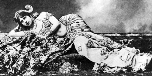 Mata Hari với nét đẹp huyền bí phương Đông.