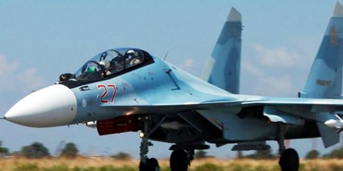 Máy bay ném bom Su-34 của Nga tại căn cứ không quân Hmeymim của Syria - Ảnh: EPA