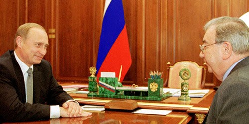 Tổng thống Putin với người thầy tình báo và ngoại giao Primakov.