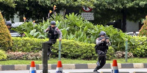 Cảnh sát Indonesia tham gia tiêu diệt khủng bố.