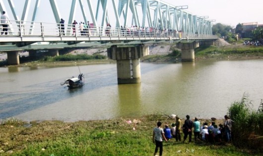 Cầu Đò Lèn - nơi các nạn nhân nhảy cầu tự tử - Ảnh: Hà Đồng