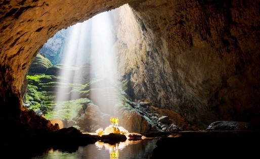 Người tham gia cuộc thi có cơ hội sở hữu chuyến thám hiểm hang Sơn Đoòng – hang động lớn nhất thế giới cho 2 người giá 6.000 USD.