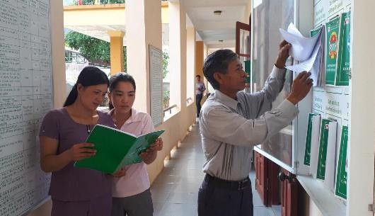  Người dân xã miền núi biên giới Trường Sơn, huyện Quảng Ninh ngày càng quan tâm hơn đến các nguồn vốn từ NHCSXH trên địa bàn. 