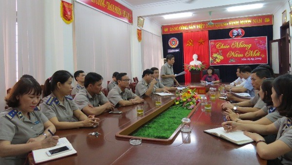 Cục THADS tỉnh Quảng Bình trong một buổi làm việc với Thứ trưởng Bộ Tư pháp Đặng Hoàng Oanh.