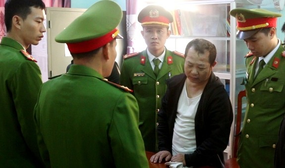 Ông Nguyễn Văn Đức bị cơ quan chức năng khởi tố và bắt tạm giam vì hành vi chứa mại dâm.