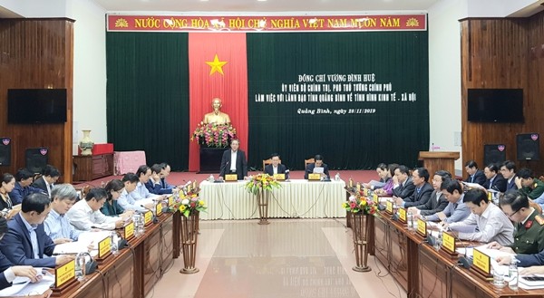 Tỉnh Quảng Bình báo cáo Phó Thủ tướng Vương Đình Huệ về tình hình phát triển kinh tế năm 2019.