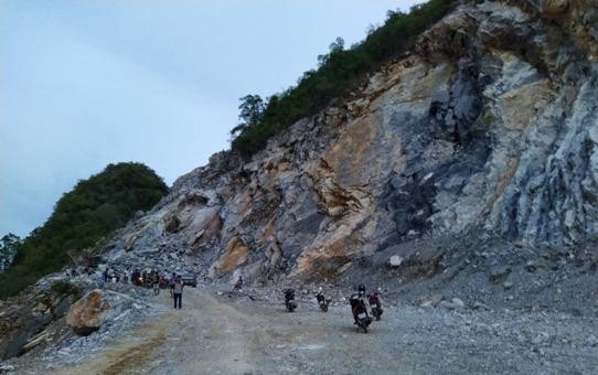 Hiện trường vụ tai nạn tại mỏ đá Đức Trường.