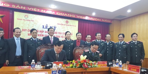 Tổng Thanh tra Chính phủ Huỳnh Phong Tranh và Viện trưởng VKSNDTC Nguyễn Hòa Bình ký Quy chế phối hợp