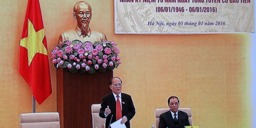 Chủ tịch QH Nguyễn Sinh Hùng nhấn mạnh, “phải tin tưởng vào các thế hệ ĐBQH khóa sau"