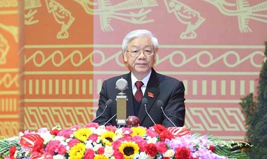 Tổng Bí thư Nguyễn Phú Trọng trình bày Báo cáo của Ban Chấp hành Trung ương Đảng khóa XI về các văn kiện Đại hội lần thứ XII của Đảng