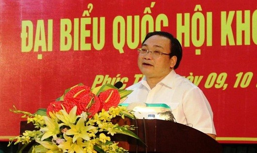 Bí thư Hà Nội Hoàng Trung Hải tiếp xúc cử tri đơn vị bầu cử số 8 của T Hà Nội tại huyện Phúc Thọ.