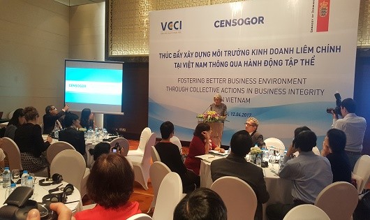 Hội thảo “Thúc đẩy xây dựng môi trường kinh doanh liêm chính tại Việt Nam thông qua hoạt động tập thể” do VCCI phối hợp Trung tâm nghiên cứu quản trị xã hội (CENSOGOR) tổ chức ngày 12/4 với sự hỗ trợ của Đại sứ quán Đan Mạch.