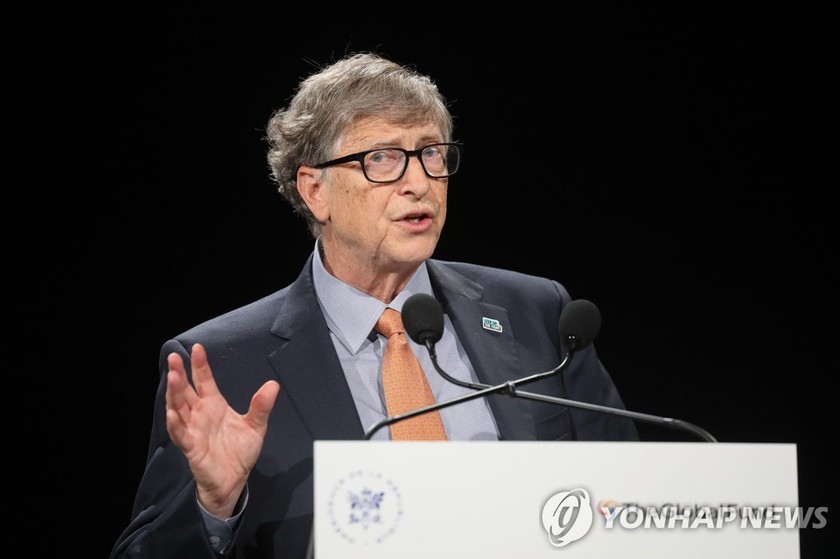 Bill Gates kêu gọi các thành viên G-20 tài trợ để phát triển vắc-xin chống lại virus corona. Ảnh: Yonhap