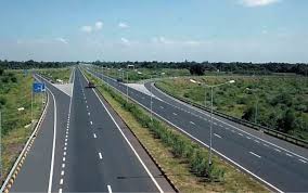 Dự án xây dựng một số đoạn đường bộ cao tốc trên tuyến Bắc - Nam phía Đông giai đoạn 2017 – 2020. Ảnh: VOV