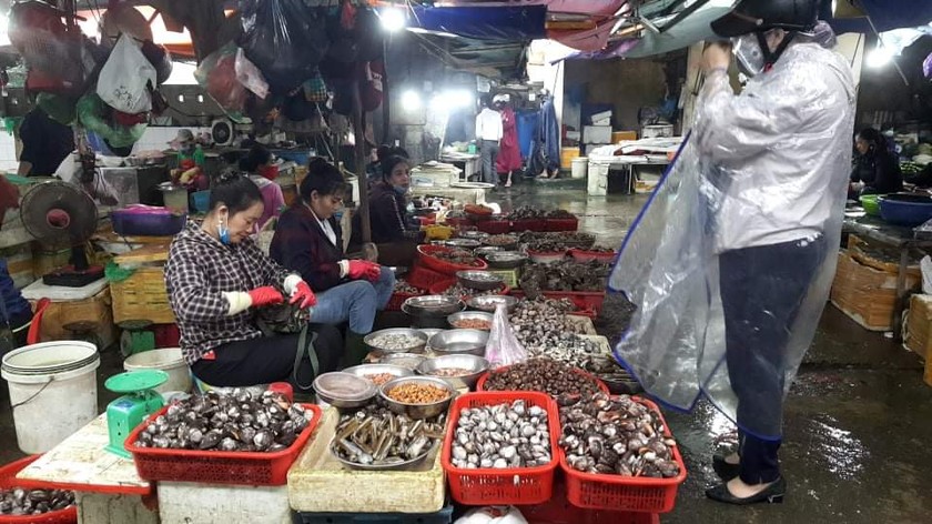 Xuất hiện tâm lý chủ quan về phòng dịch ở chợ dân sinh tại Hà Tĩnh