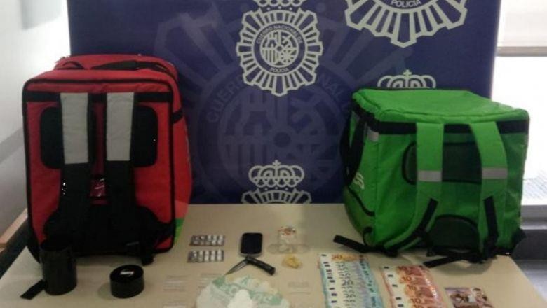 Ma túy bị cảnh sát Tây Ban Nha thu giữ từ những chiếc túi đựng đồ ăn giao tại nhà. Ảnh: Interpol