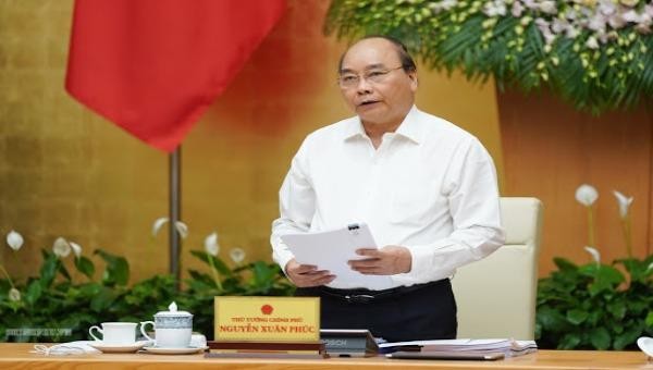Thủ tướng Nguyễn Xuân Phúc chỉ trì phiên họp Chính phủ thường kỳ tháng 4. Ảnh: VGP