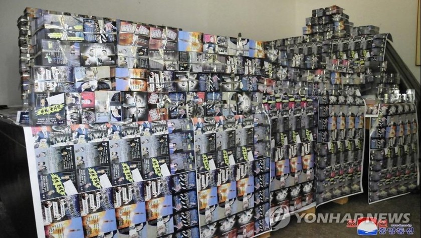 Các tờ rơi chống Seoul đã được in xong tại một cơ sở in ấn ở Triều Tiên. Ảnh: Yonhap