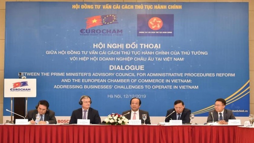 Hội nghị đối thoại với các DN châu Âu tại Việt Nam được tổ chức hàng năm để cùng thảo luận về các kế hoạch cách cải cách thủ tục hành chính tạo điều kiện cho DN hoạt động sản xuất. Ảnh: Hội nghị đối thoại với các DN châu Âu tại Việt Nam năm 2019