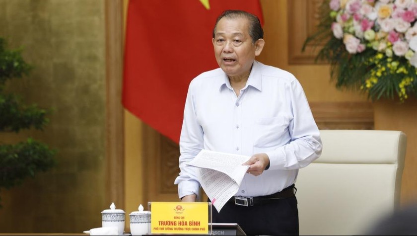 Phó Thủ tướng Thường trực Trương Hòa Bình phát biểu chỉ đạo tại phiên họp thứ 12 Ban Chỉ đạo xử lý các tồn tại, yếu kém của một số dự án ngành công thương. Ảnh: VGP/Lê Sơn