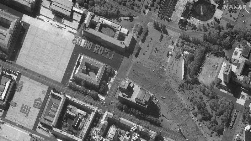 Hình ảnh chụp từ vệ tinh ngày 17/9 cho thấy cuộc diễn tập duyệt binh tại Quảng trường Kim Nhật Thành ở Bình Nhưỡng, Triều Tiên. Ảnh: AP