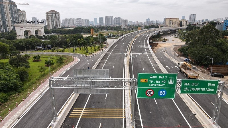 Cầu cạn Mai Dịch - Nam Thăng Long sẽ chính thức thông xe vào 11/10. Ảnh: Kinhtedothi