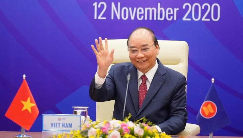 Thủ tướng Nguyễn Xuân Phúc chủ trì Hội nghị cấp cao ASEAN lần thứ 17. Ảnh: VGP