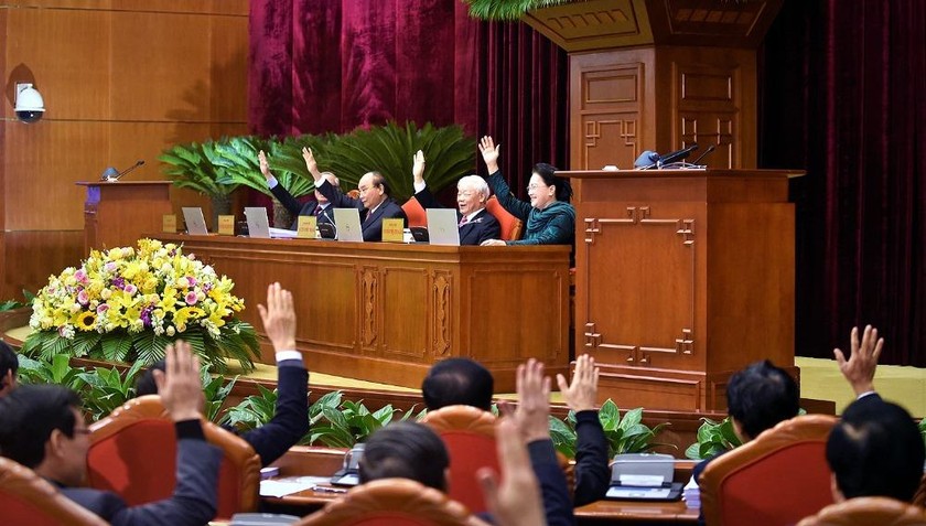 Ban Chấp hành Trung ương đã thảo luận dân chủ, kỹ lưỡng, bỏ phiếu biểu quyết với sự nhất trí rất cao nhân sự tham gia Bộ Chính trị, Ban Bí thư khoá XIII. Ảnh VGP/ Nhật Bắc