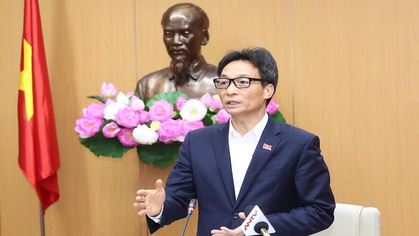 Phó Thủ tướng Vũ Đức Đam quán triệt tinh thần phòng, chống dịch sau khi có thông tin về các ca nhiễm ở Hải Dương, Quảng Ninh.