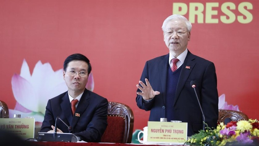 Tổng Bí thư, Chủ tịch nước Nguyễn Phú Trọng chủ trì họp báo thông báo kết quả Đại hội XIII.