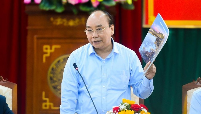 Thủ tướng yêu cầu Phú Yên phải nghiên cứu lợi thế so sánh để phát triển trong thời gian tới. Ảnh VGP/Quang Hiếu 