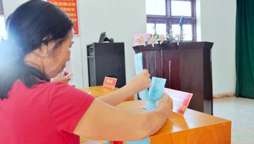 Công tác chuẩn bị được tiến hành tích cực để ngày bầu cử thực sự trở thành ngày hội lớn của toàn dân (Ảnh tư liệu: mongcai.gov.vn)