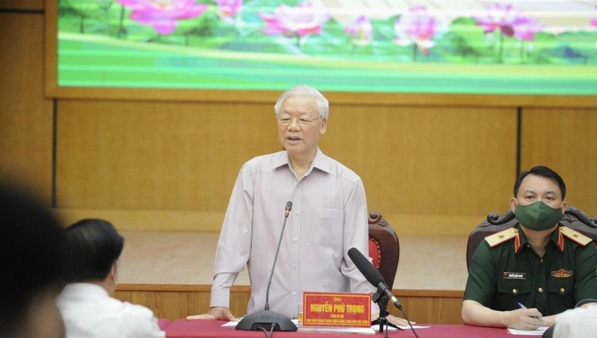 Tổng Bí thư Nguyễn Phú Trọng trình bày tại Hội nghị.