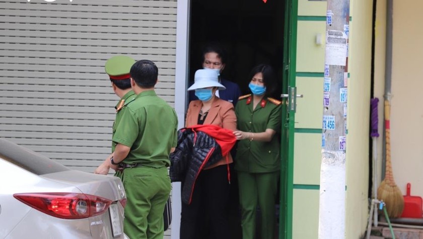 Bà Nguyễn Thị Kim An, cựu Giám đốc Sở y tế tỉnh khi bị bắt. Ảnh: VOV